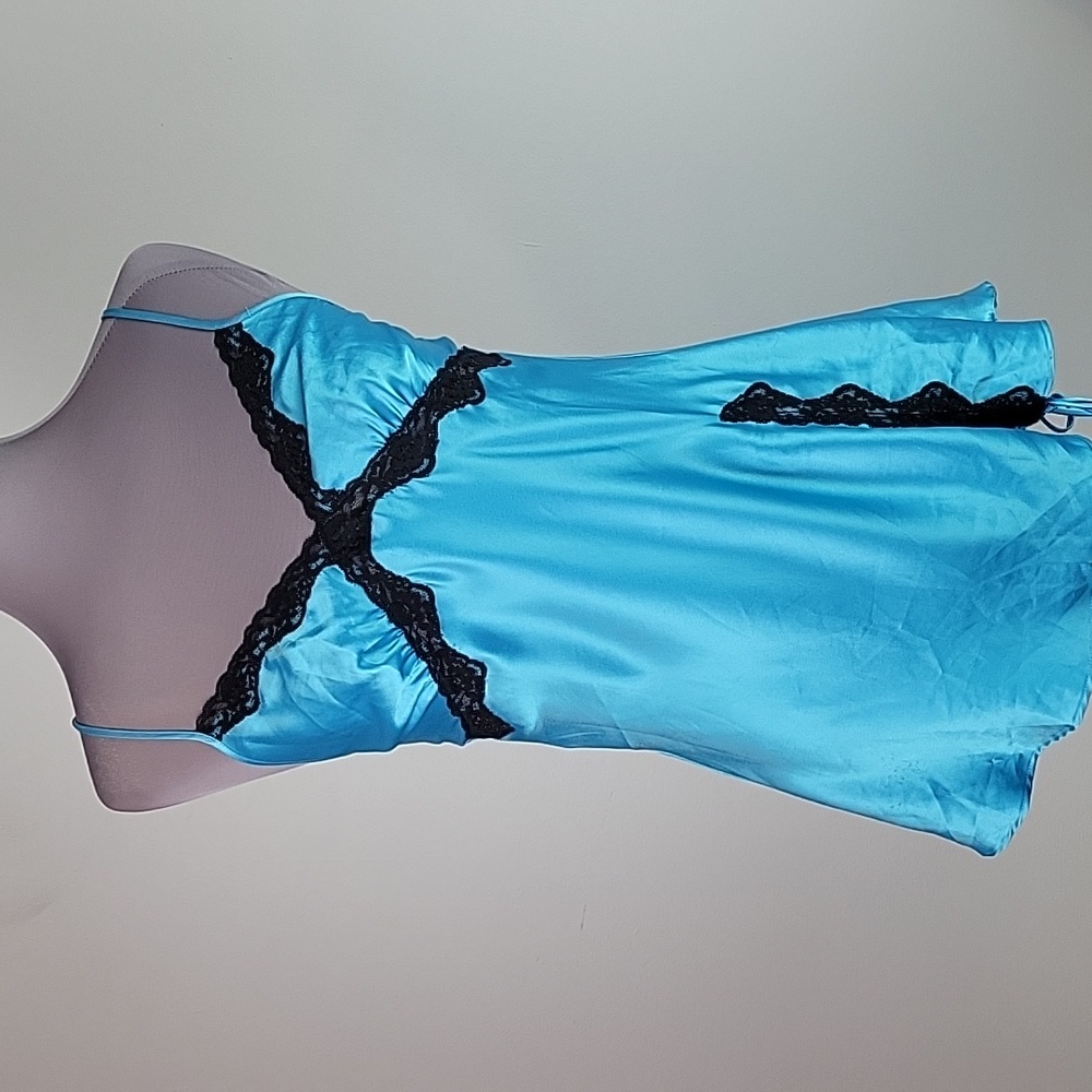 Victoria's Secret Y2K Blue Satin Black Lace chemise / tunic top size small - Picture 1 of 10
